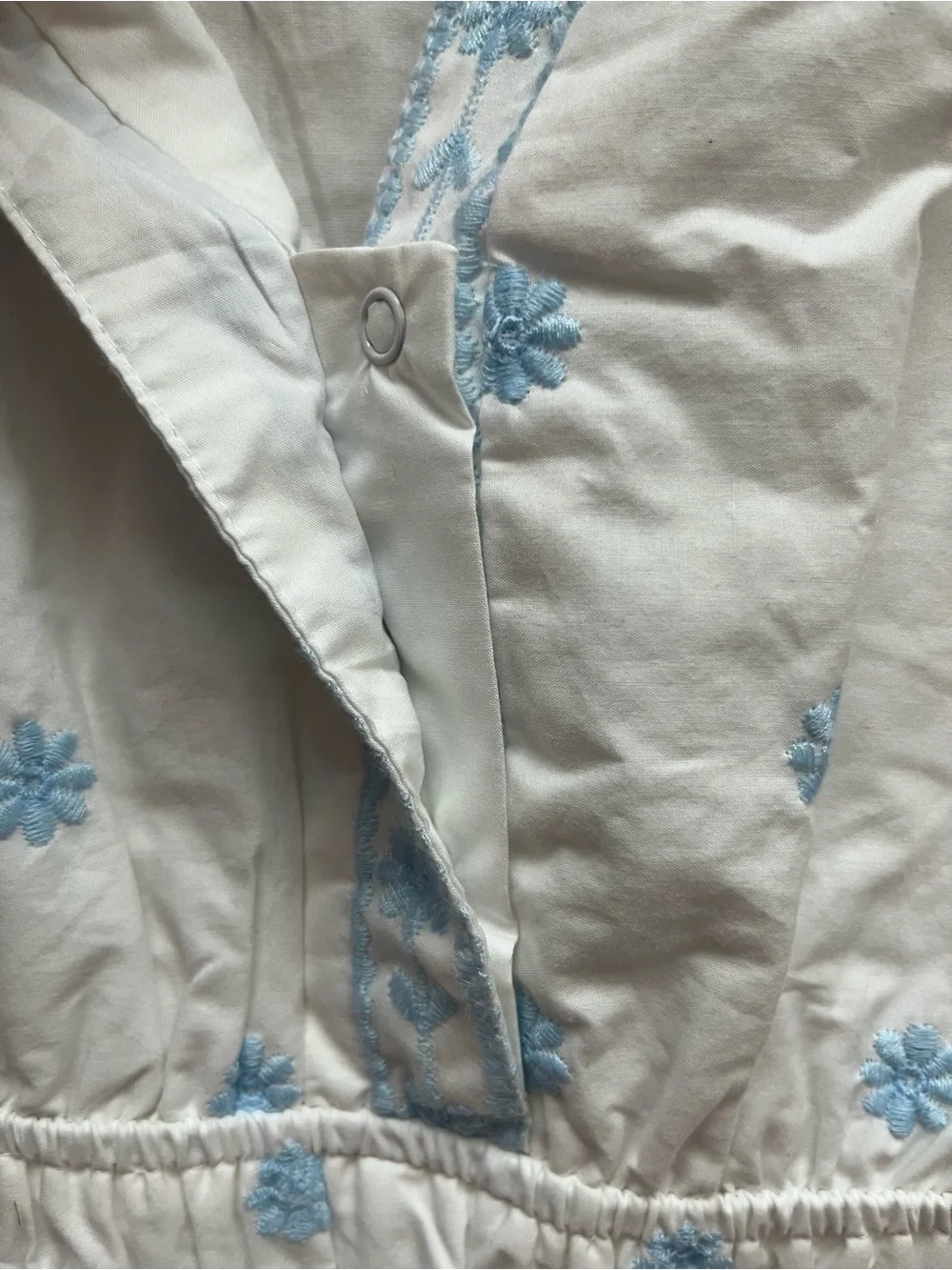 NWT Rachel Zoe White Blue Floral Embroidered Maxi Dress size 4 Smocked - Picture 7 of 9